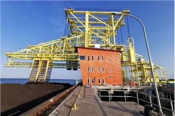 Koji su postupci za hitno isključivanje utovarivača brodova?