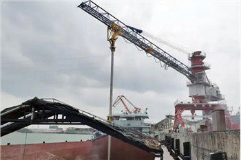 Pneumatski istovarivač brodova